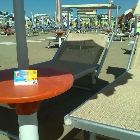 Gran Spiaggia Di Levante كاوْرلي